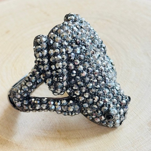 Frog encrusted rhinestone hinged clamper Bracelet Statement silver Couture 90s - Picture 6 of 8